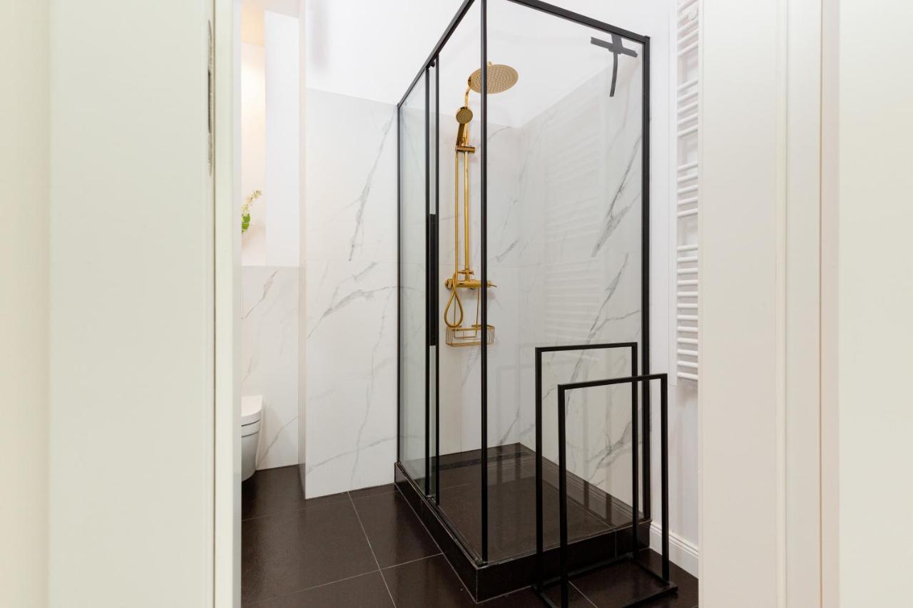 Royal Apartment Kopernika By Renters Prestige วอร์ซอ ภายนอก รูปภาพ